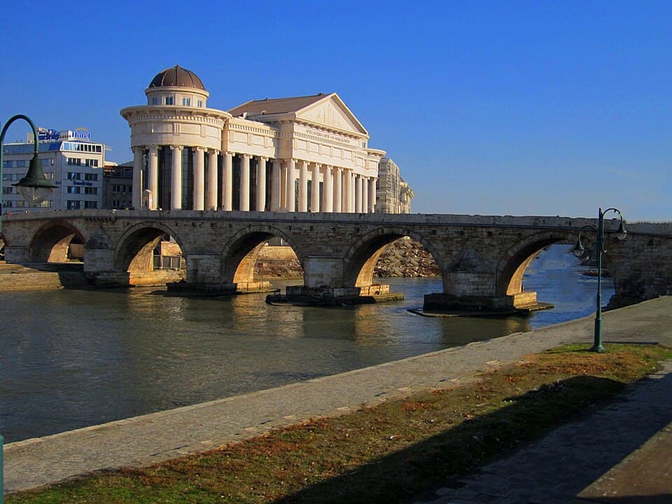 Le pont de pierre